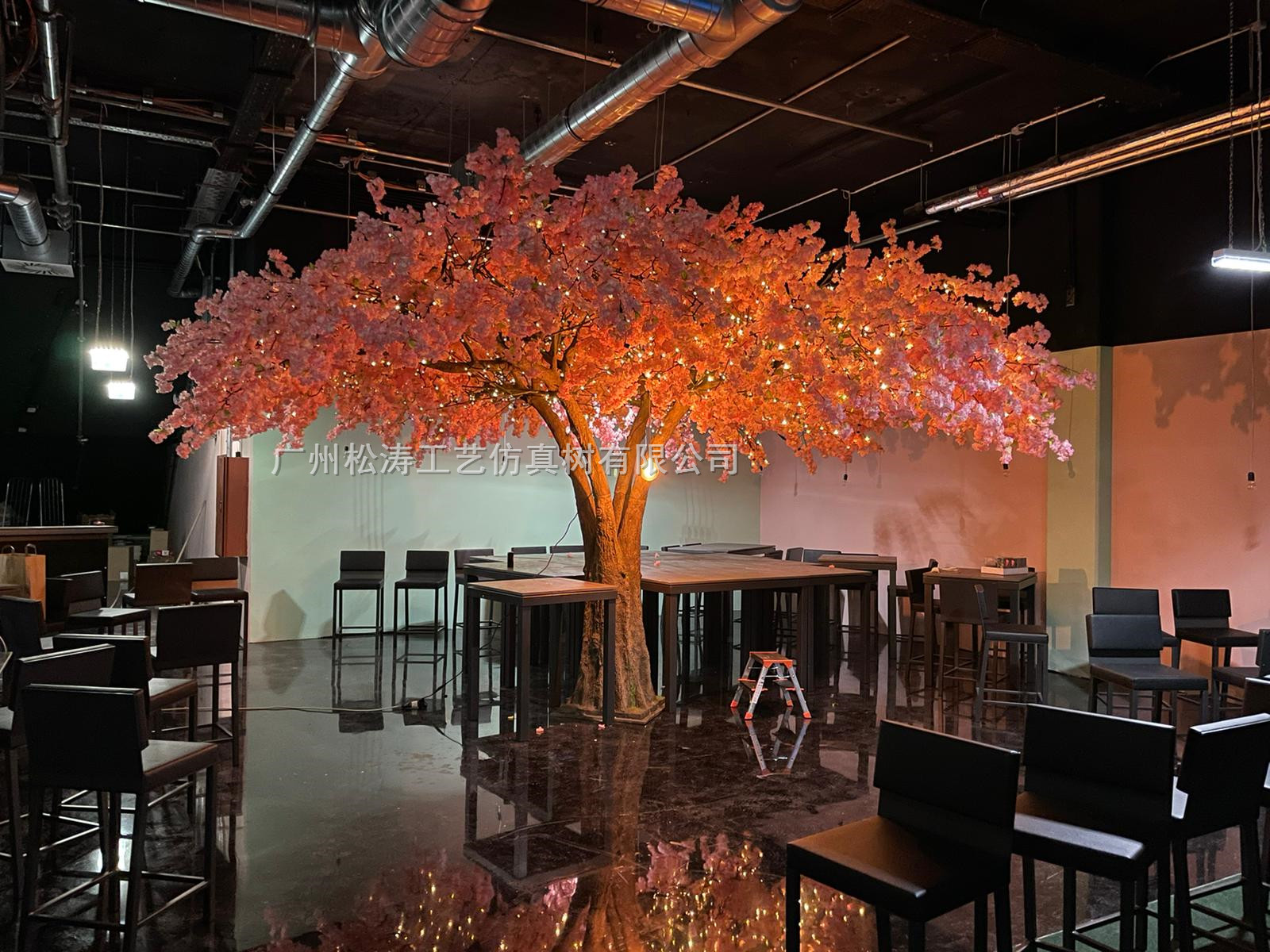 美国连锁西餐厅仿真大型樱花树项目